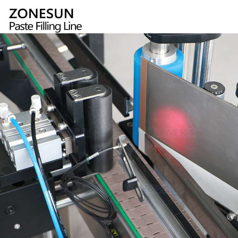 labeling structure of filling line