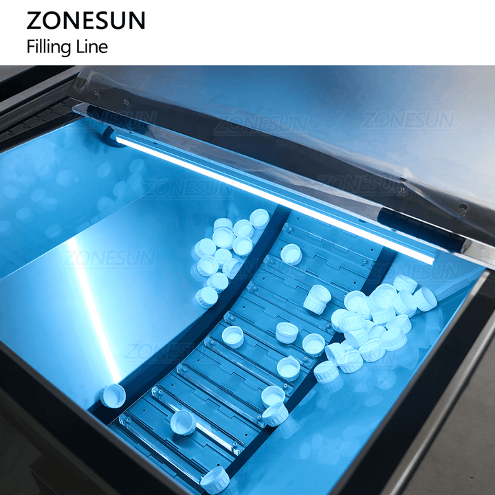 UV sterilization structure of engine oil packaging line
