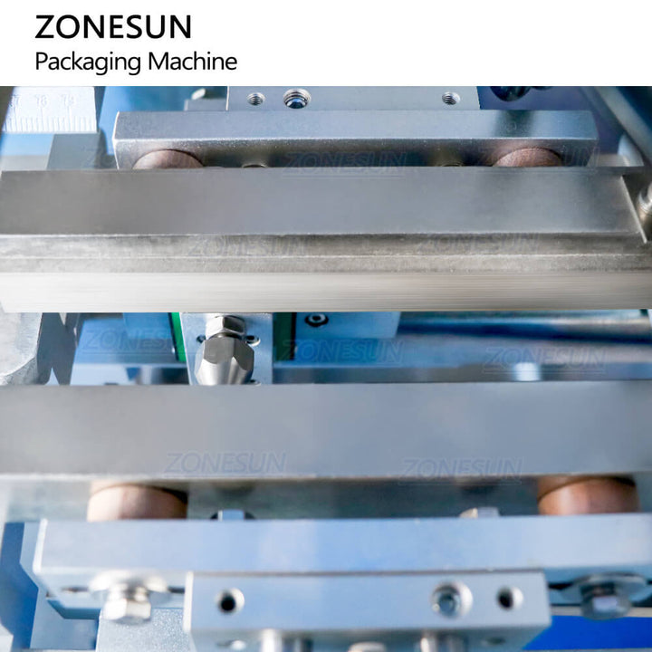 sealing structure of premade pouch filling sealing machine