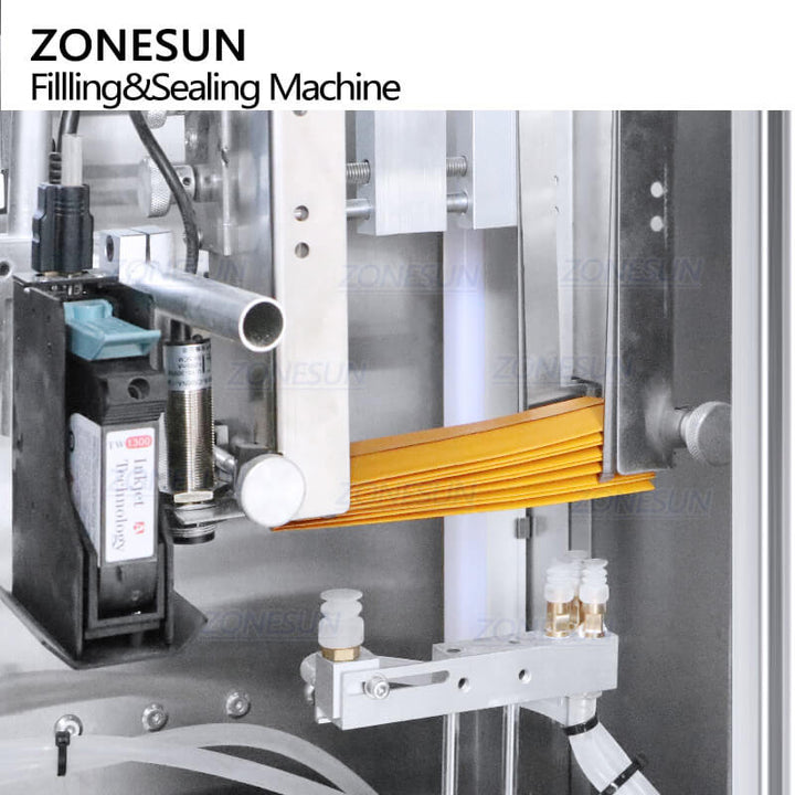 bag conveying structure of powder packing machine