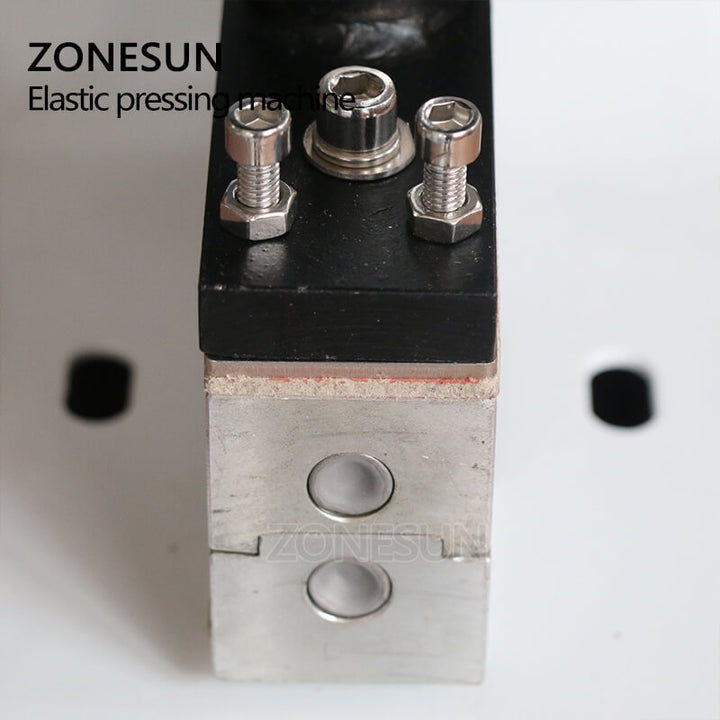 heating structure of shoelace flattening machine-2