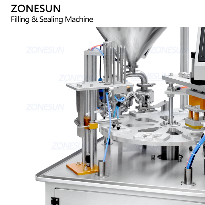 film feeding structure of honey spoon filling sealing machine