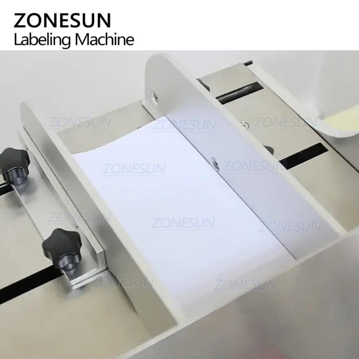 paper feeding structure of labeling machine