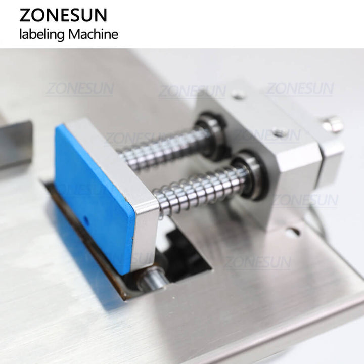 pushing component of semi-automatic corner labeler fortamper evident labels