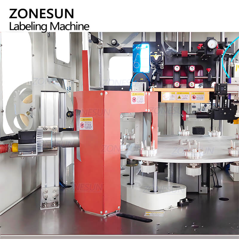 shrinking structure of shrink sleeve labeling machine