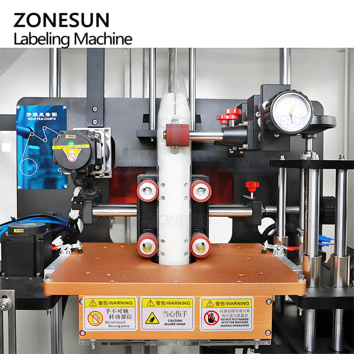 sleeve structure of shrink sleeve labeling machine