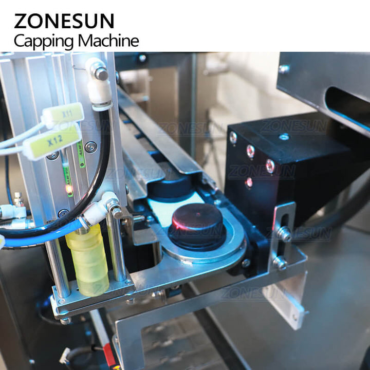cap passing structure of capping machine