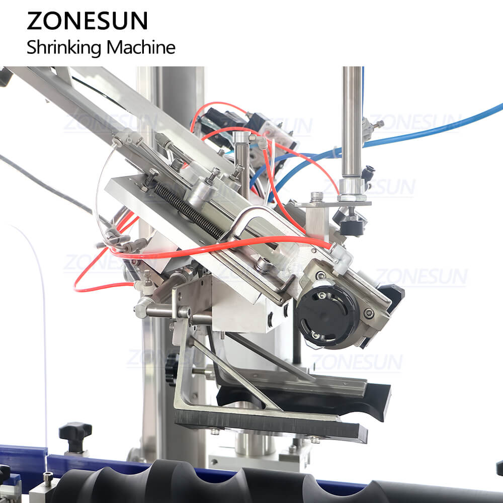 sleeving structure of shrink band shrinking machine