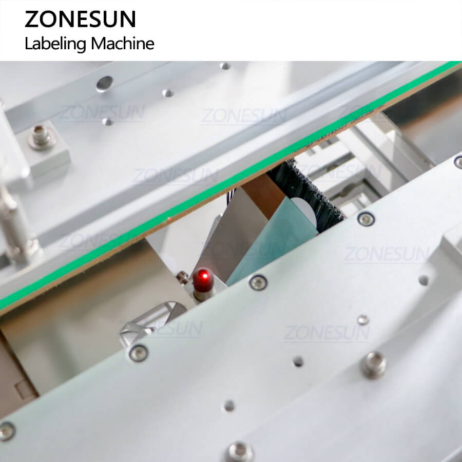 bottom labeling component of bottom labeling machine for jar