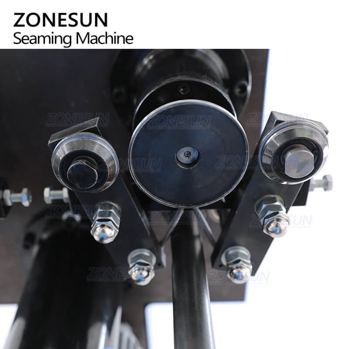 sealing structure of metal cans seamer