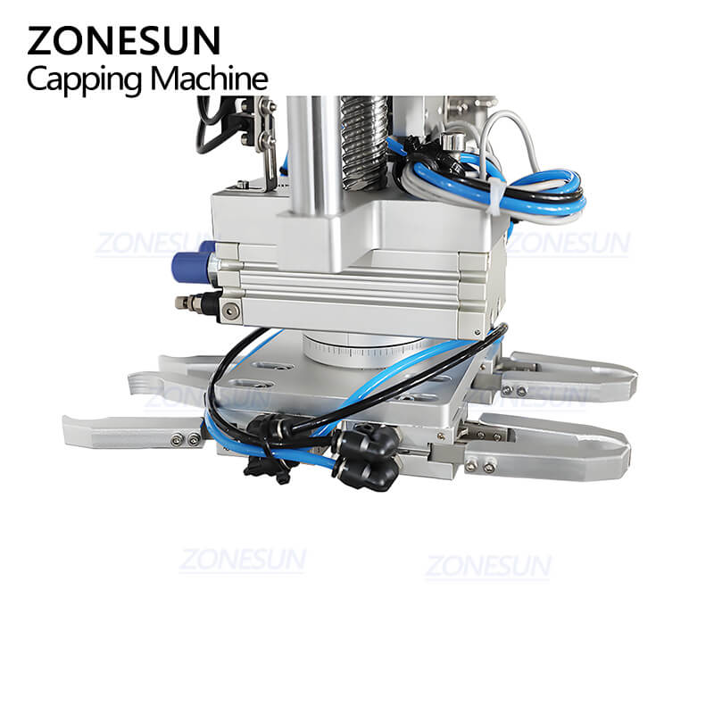 cap placing structure of capping machine