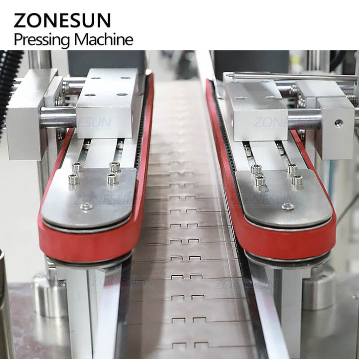 bottle clamping conveyor of automatic snap capping machine with vibratory bowl