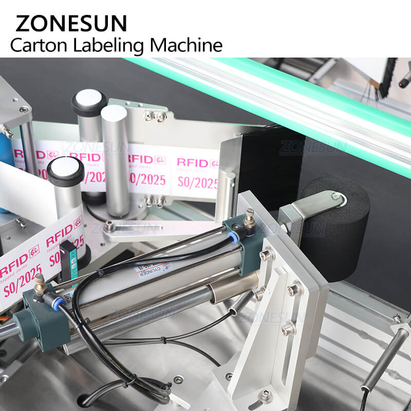 système d'étiquetage d'angle de la machine d'étiquetage de boîtes en carton