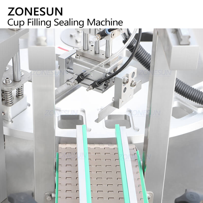 Cup holding molds of cup filling sealing machine