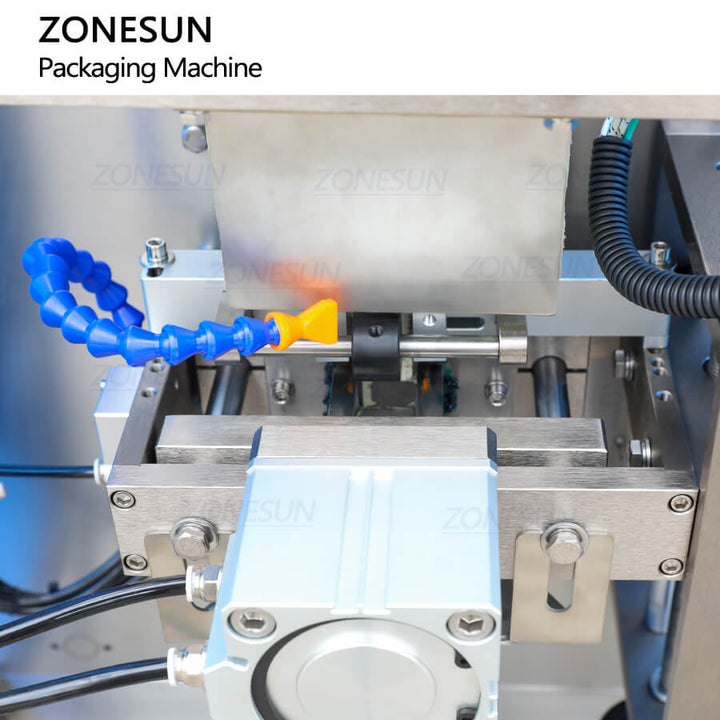 cutting structure of ZS-FS240L paste pouch packing machine