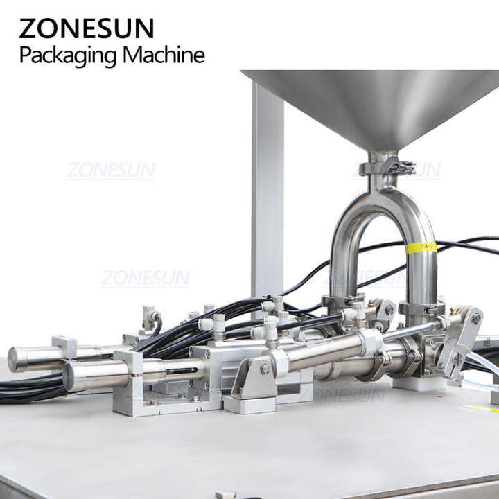 filling system of liquid sachet filling machine