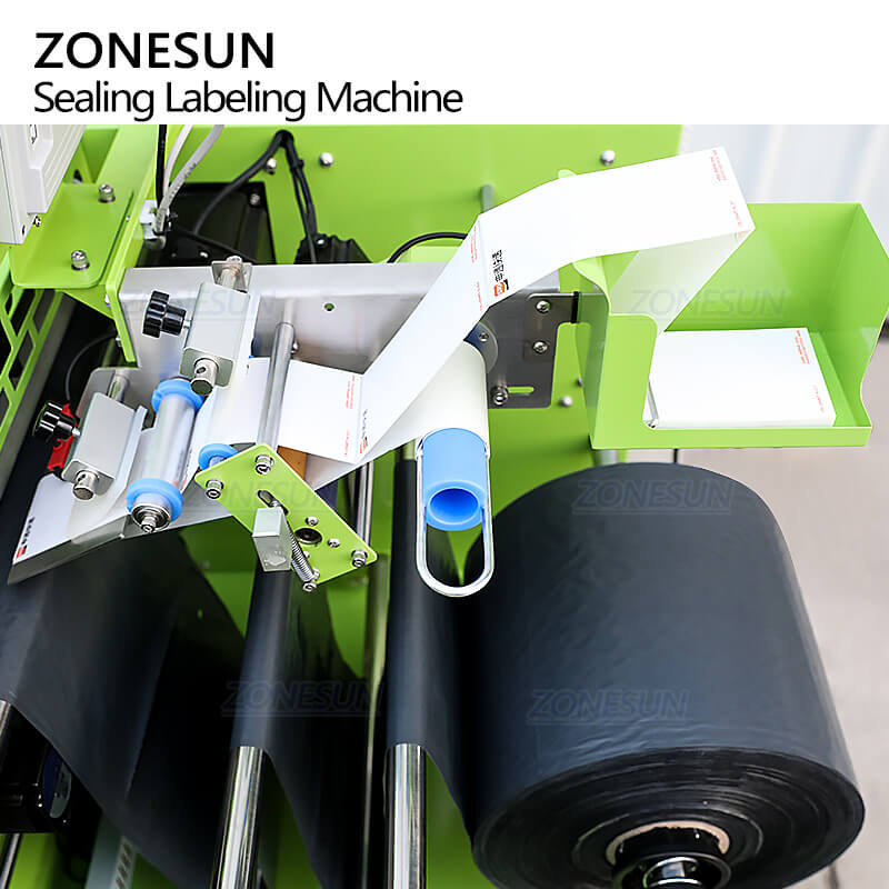 labeling structure of poly bag sealing machine