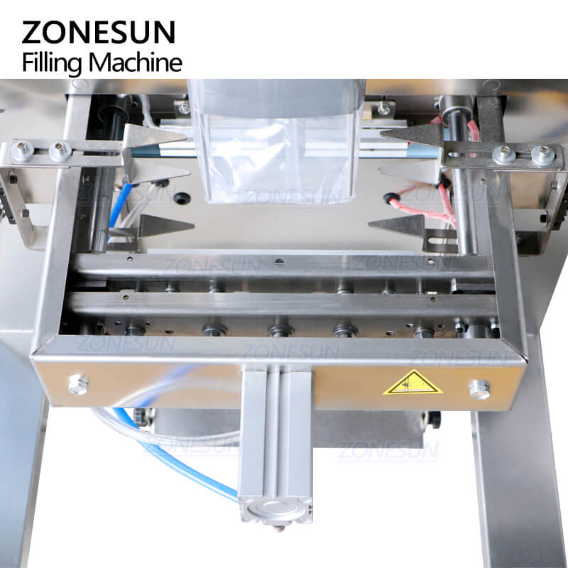 sealingf structure of granule sachet packaging machine