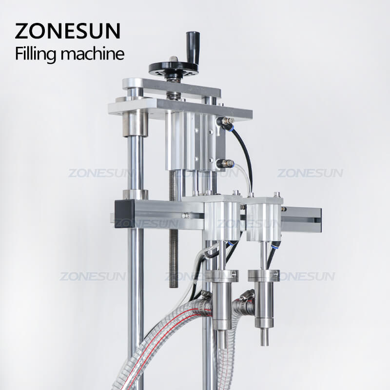 filling nozzle of piston pump filler for liquid detergent