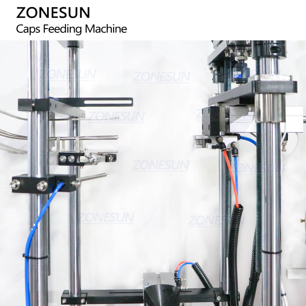 cap feeding structure of pump head capping machine for shampoo