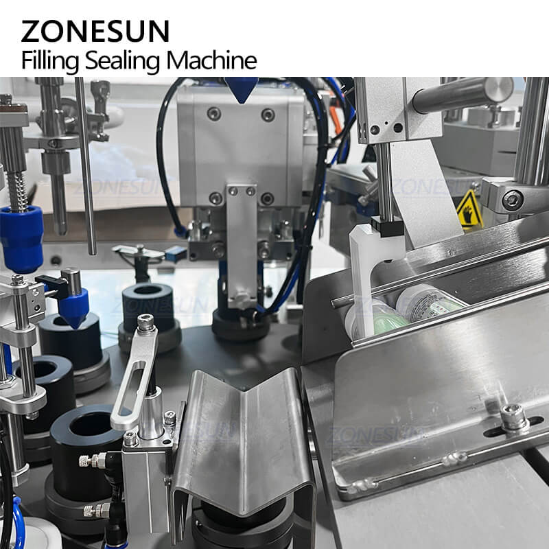 Sistema de alimentación por tubo de la máquina selladora de tubos por ultrasonidos.