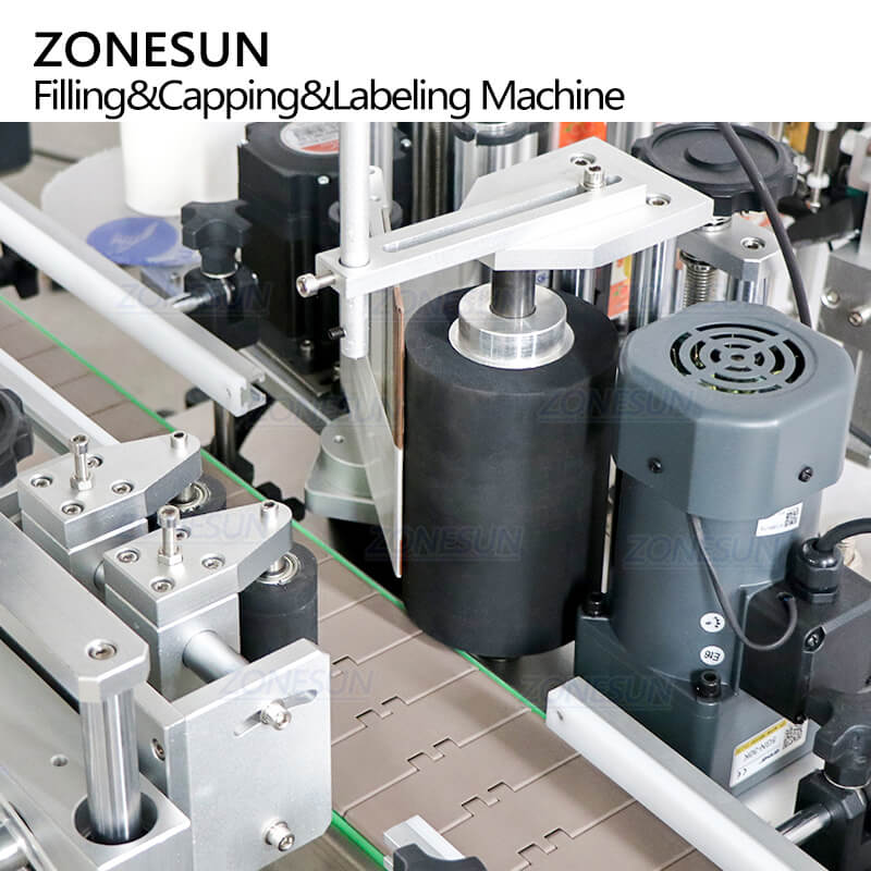 Labeling Head of Automatic Soy Sauce Filling Line 